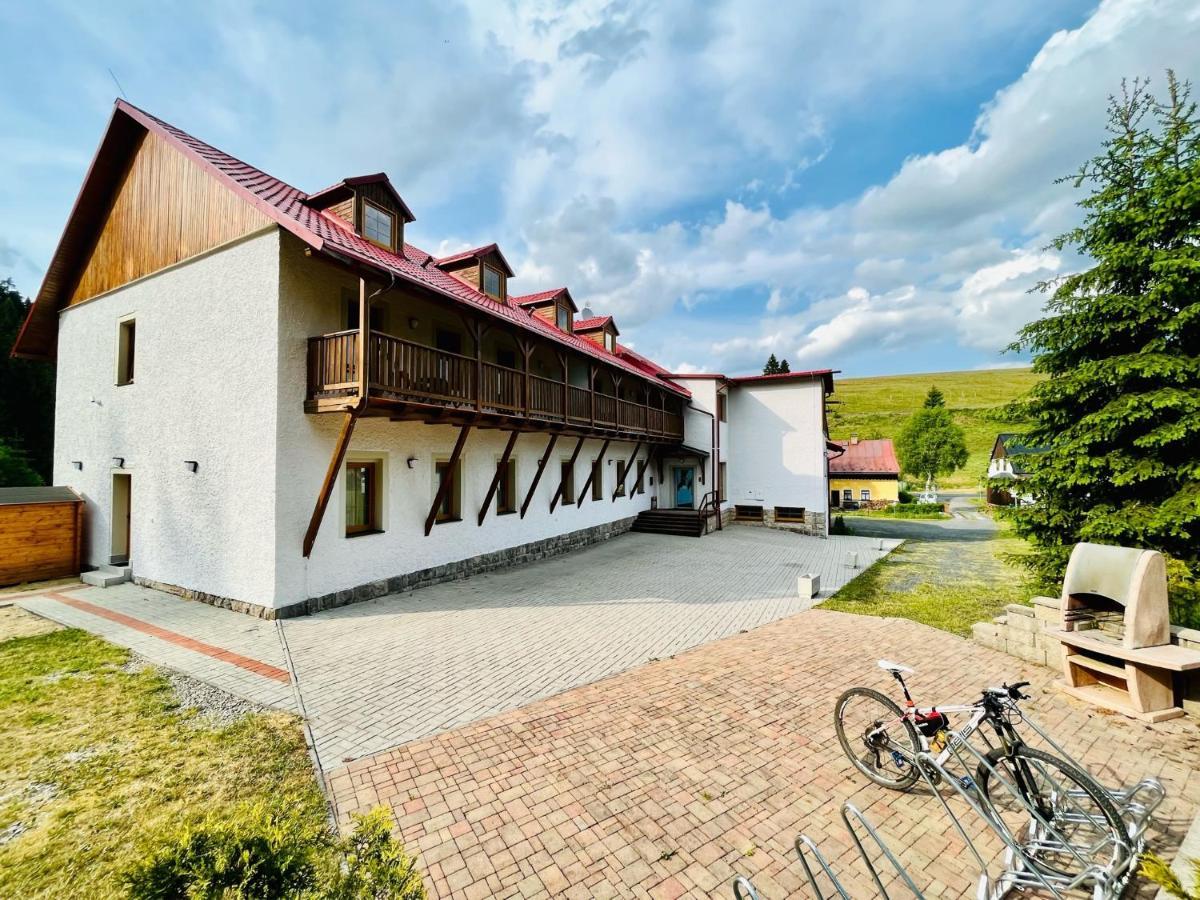 Apartman Ela Horní Blatná Extérieur photo